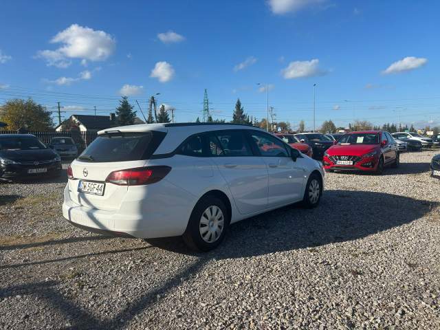 Opel Astra K 2019 — zdjęcie 10