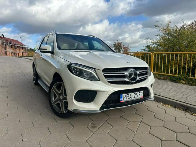 Mercedes-Benz GLE I (W166) 2015 — zdjęcie 1