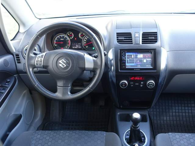 Suzuki SX4 I (Classic) facelifting 2012 — zdjęcie 20
