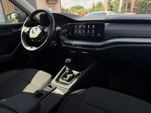 Skoda Octavia III (A7) facelifting 2022 — zdjęcie 12