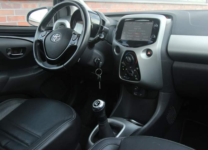 Toyota Aygo II 2017 — zdjęcie 30