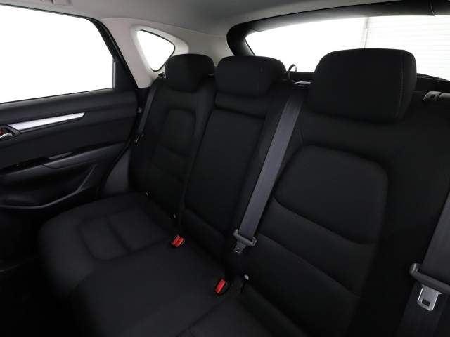 Mazda CX-5 II 2018 — zdjęcie 17
