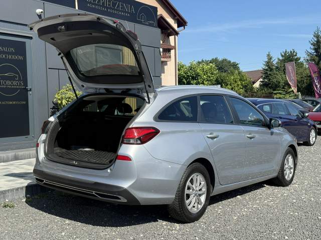 Hyundai i30 III facelifting 2 2022 — zdjęcie 33