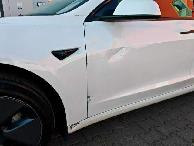 Tesla Model 3 I 2023 — zdjęcie 12
