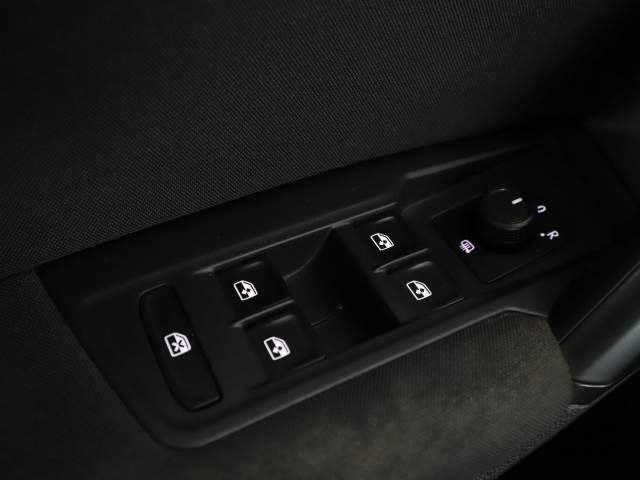 Volkswagen Tiguan II 2019 — zdjęcie 37