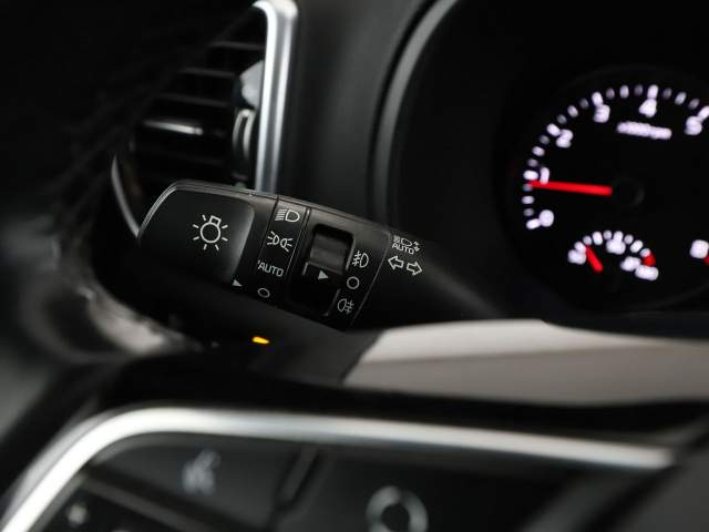 Kia Sportage IV facelifting 2020 — zdjęcie 35