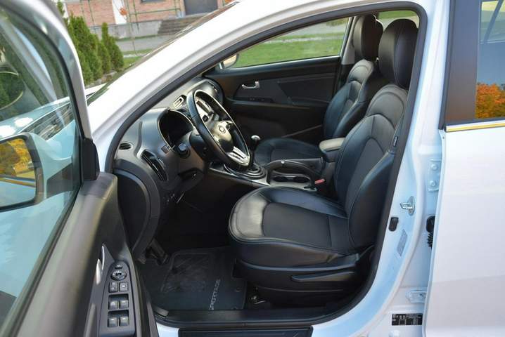 Kia Sportage III 2013 — zdjęcie 18