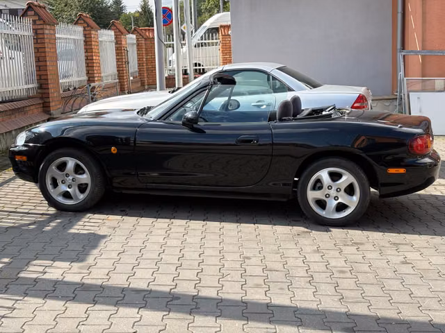 Mazda MX-5 I (NA) 1997 — zdjęcie 1