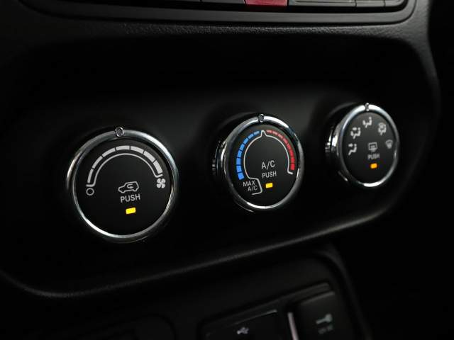 Jeep Renegade I 2017 — zdjęcie 24