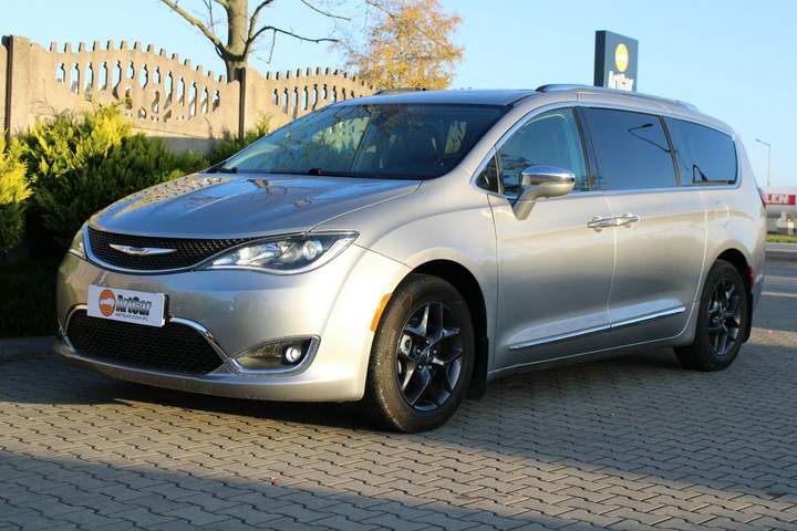 Chrysler Pacifica RU 2018 — zdjęcie 25