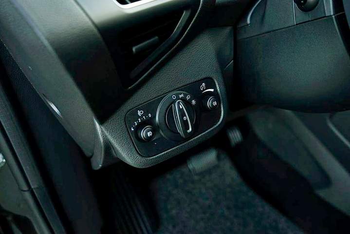 Ford C-MAX II facelifting 2016 — zdjęcie 17