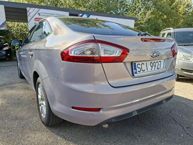 Ford Mondeo IV facelifting 2011 — zdjęcie 10