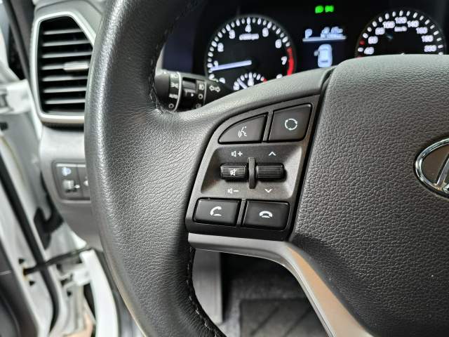 Hyundai Tucson III facelifting 2019 — zdjęcie 19