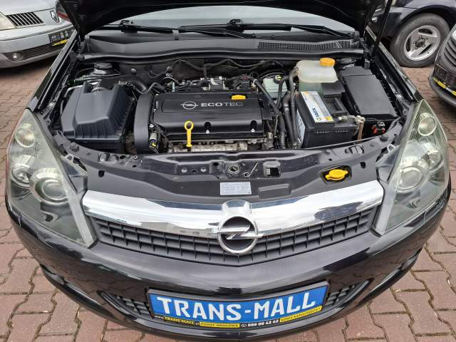 Opel Astra H facelifting 2009 — zdjęcie 21