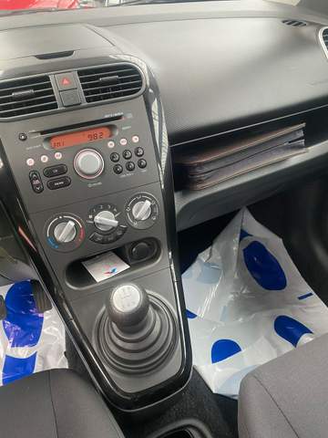 Suzuki Splash I facelifting 2013 — zdjęcie 17