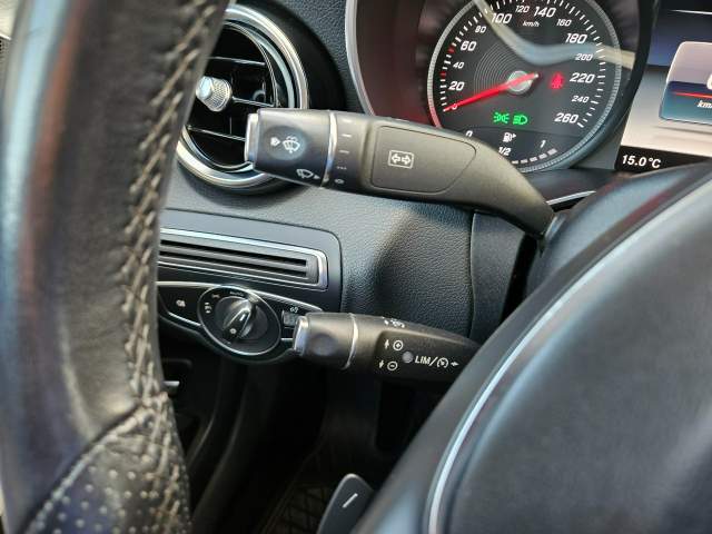 Mercedes-Benz C-Klasa IV (W205) facelifting 2018 — zdjęcie 37