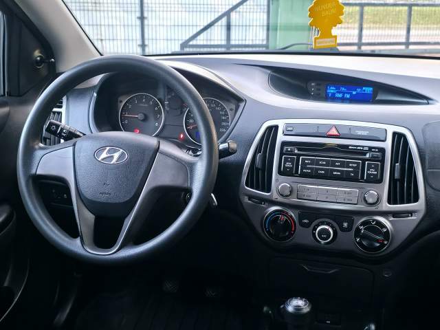 Hyundai i20 I facelifting 2013 — zdjęcie 12