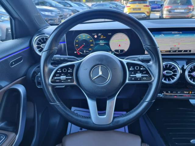 Mercedes-Benz A-Klasa IV (W177) 2018 — zdjęcie 17
