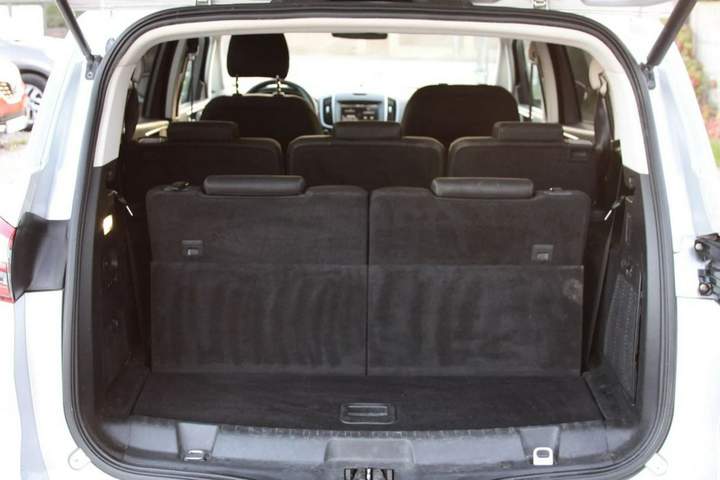 Ford S-MAX II 2016 — zdjęcie 18