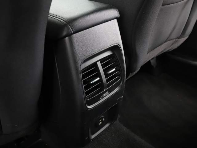 Ford Kuga III 2020 — zdjęcie 37