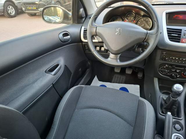 Peugeot 206 2009 — zdjęcie 19