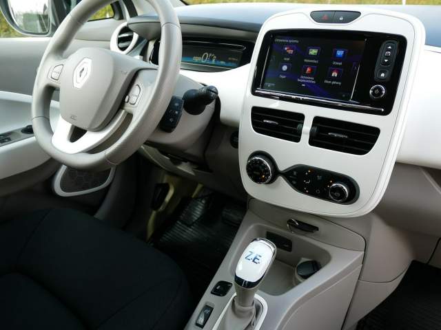 Renault ZOE I 2016 — zdjęcie 19
