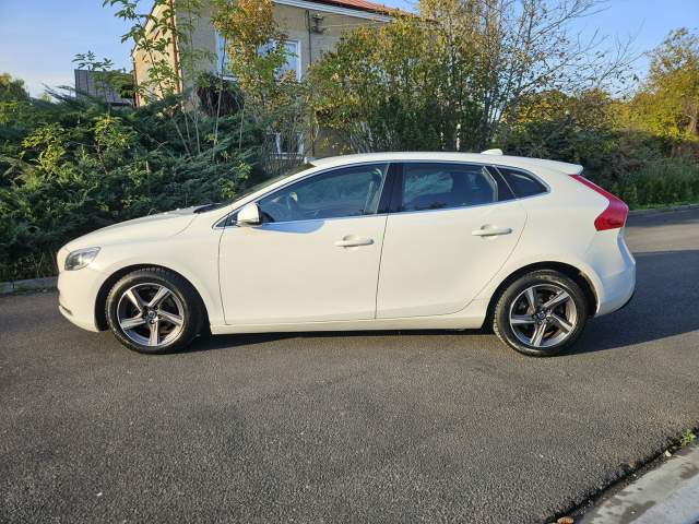 Volvo V40 II 2013 — zdjęcie 3