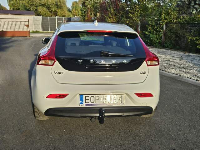 Volvo V40 II 2013 — zdjęcie 23