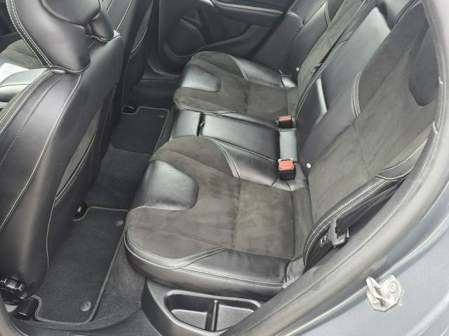 Volvo V40 II 2015 — zdjęcie 21