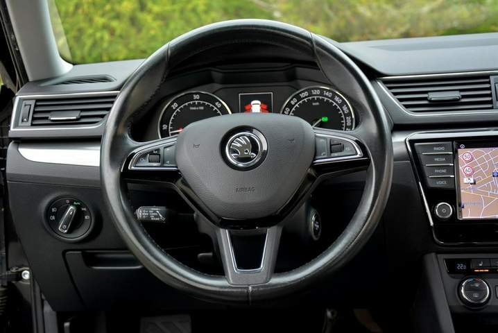 Skoda Superb III 2016 — zdjęcie 23