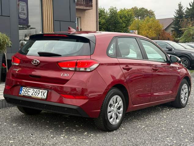 Hyundai i30 III facelifting 2 2021 — zdjęcie 9