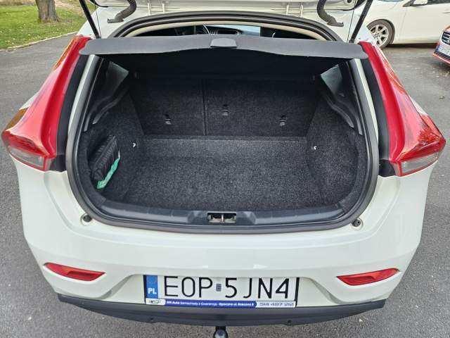 Volvo V40 II 2013 — zdjęcie 26