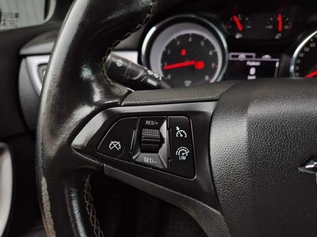 Opel Astra K 2017 — zdjęcie 11