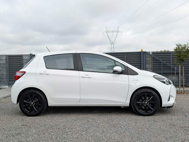 Toyota Yaris IV 2020 — zdjęcie 9