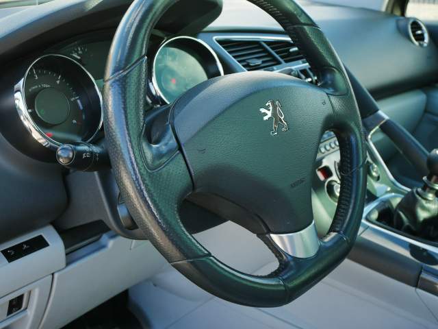 Peugeot 3008 I 2009 — zdjęcie 17