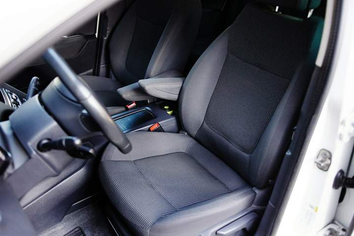Peugeot 5008 I facelifting 2014 — zdjęcie 14