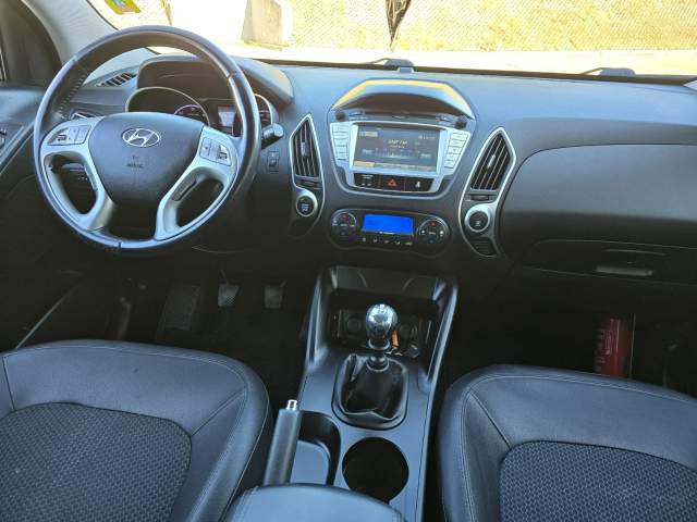 Hyundai ix35 I 2013 — zdjęcie 19