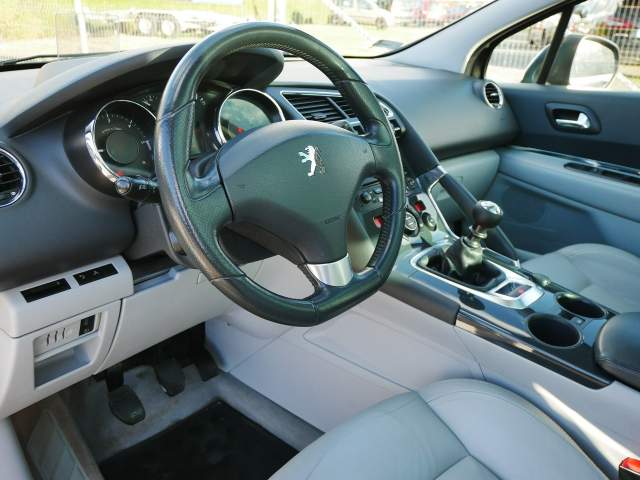 Peugeot 3008 I 2009 — zdjęcie 16
