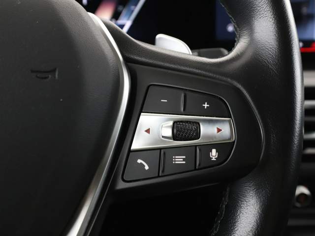 BMW 3 serii VII (G2x) facelifting 2023 — zdjęcie 31