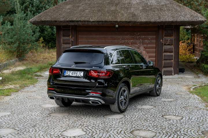 Mercedes-Benz GLC I (X253) facelifting 2020 — zdjęcie 22