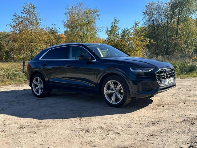 Audi Q8 I (4M) 2023 — zdjęcie 15