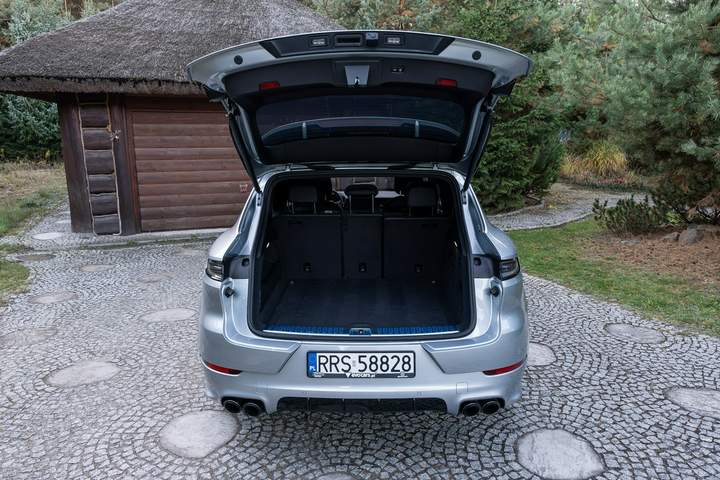Porsche Cayenne III facelifting 2024 — zdjęcie 25