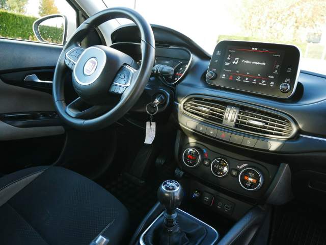 Fiat Tipo 356 2017 — zdjęcie 19