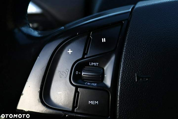 Citroen C4 Picasso II 2015 — zdjęcie 35
