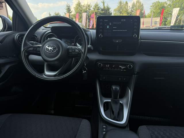 Toyota Yaris IV 2022 — zdjęcie 13