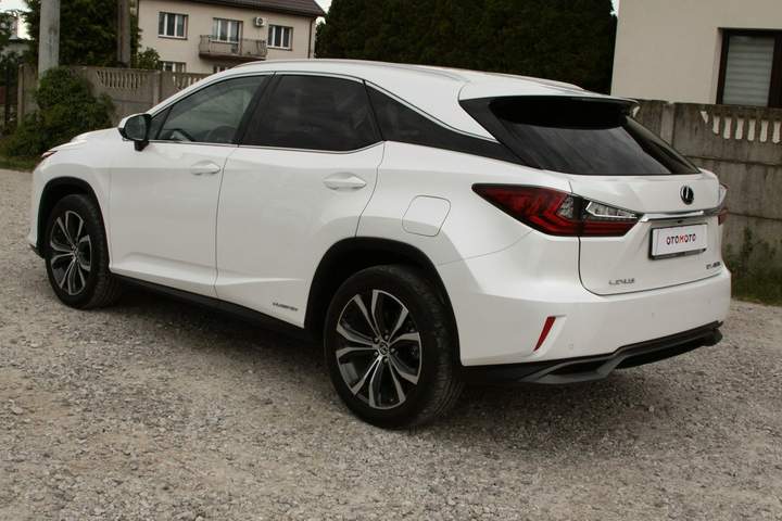 Lexus RX IV facelifting 2019 — zdjęcie 9