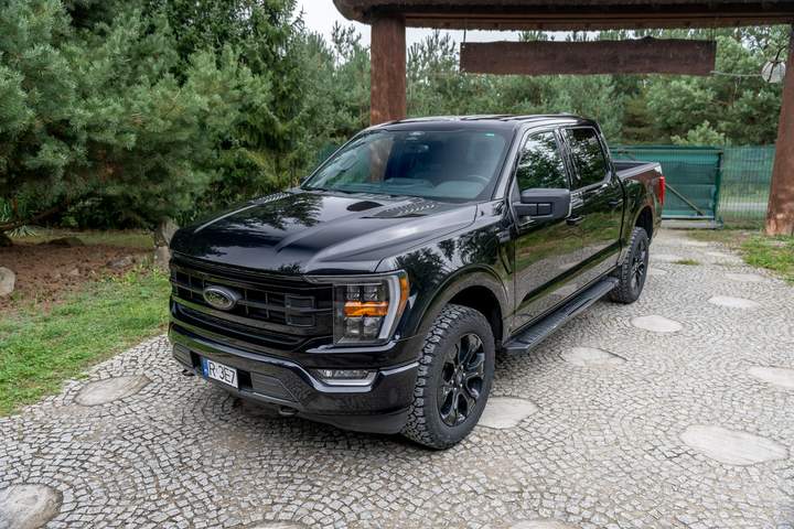 Ford F-150 XIV 2022 — zdjęcie 12