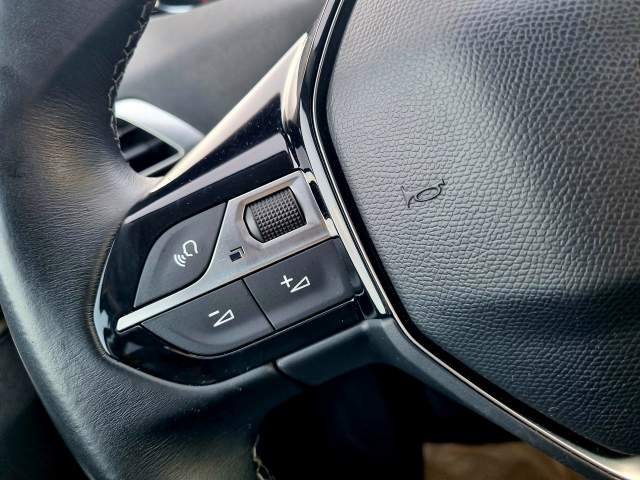 Peugeot 3008 II 2020 — zdjęcie 17