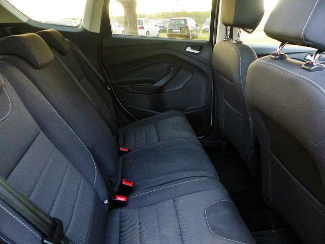 Ford Kuga II facelifting 2016 — zdjęcie 24