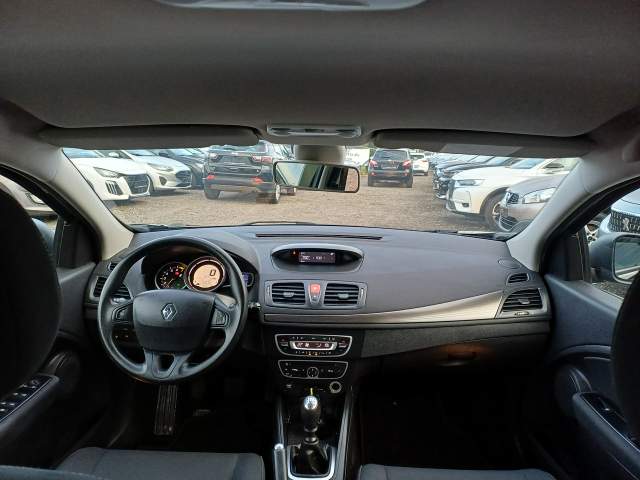 Renault Megane III 2011 — zdjęcie 26